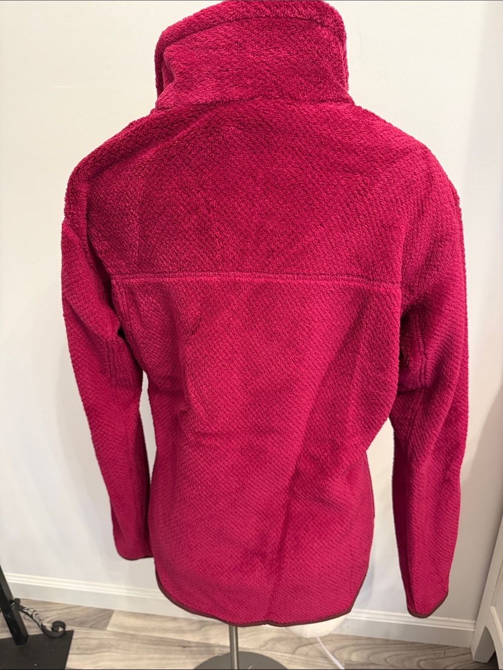 Patagonia Raspberry Snap Pullover Fleece - Picture 5 of 8